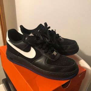 Air Force 1 - Black/White/Blue | Size 7.5